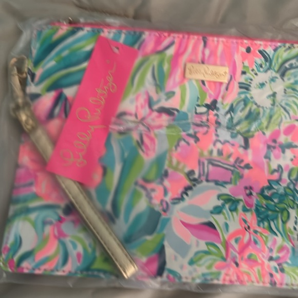 Lilly Pulitzer Liara Pouch NWT - Picture 2 of 4
